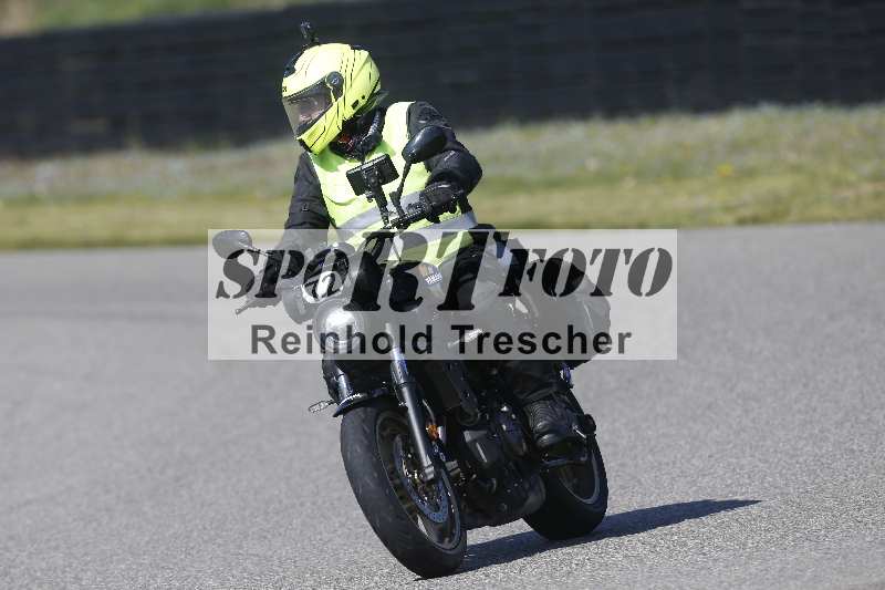 /01 02.04.2026 MAZ ADR/Gruppe gelb Gruppe gruen/72